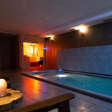Wellness Hotel - Viktorka, Herecky Dum Česká Skalice Esterno foto